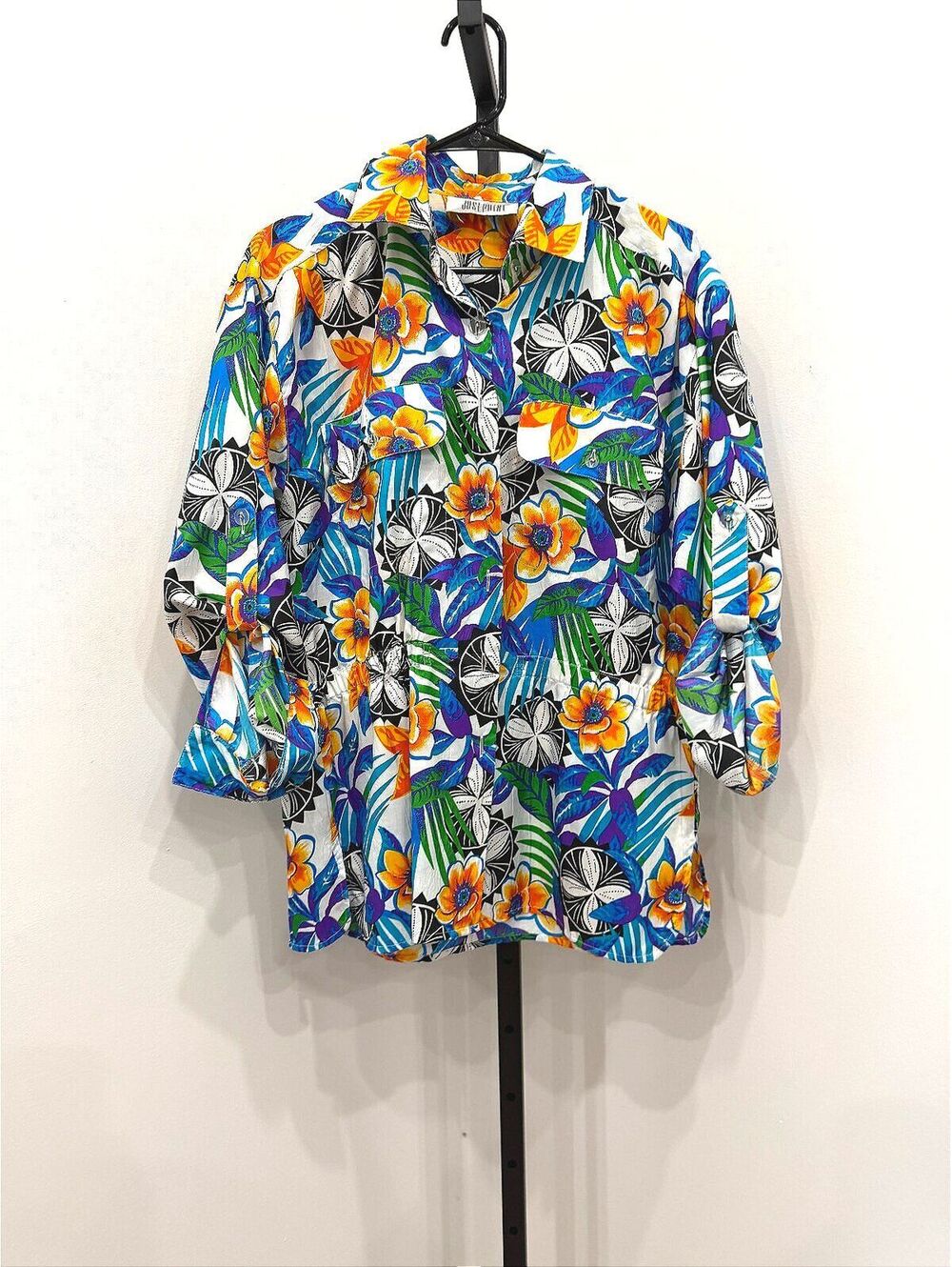 Vintage Josephine Style Floral Print Button-Up Shirt in Medium